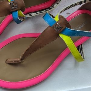 Sperry florescent pink yellow tan sandals 8